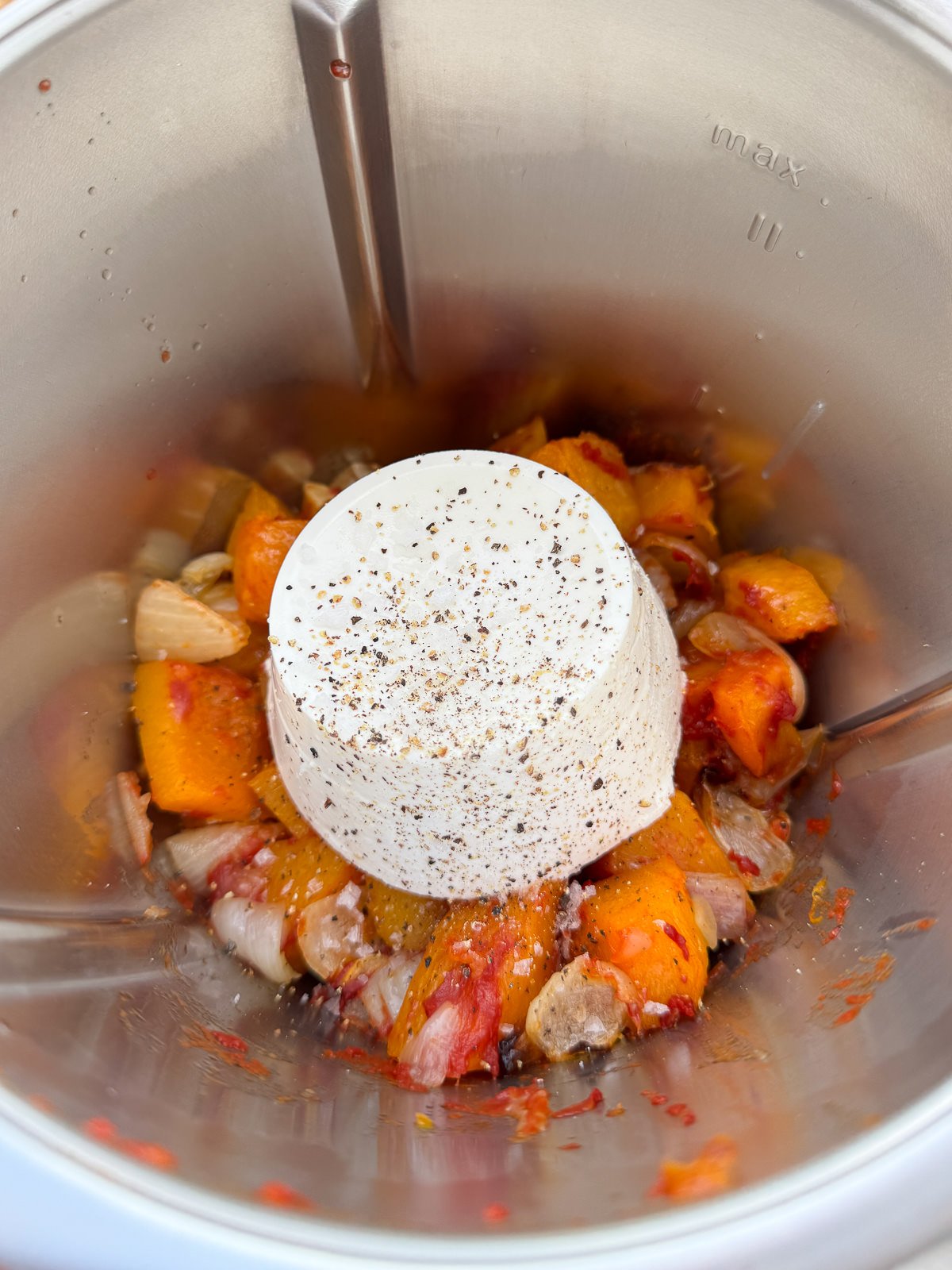 roasted pumpkin & ricotta in jug blender