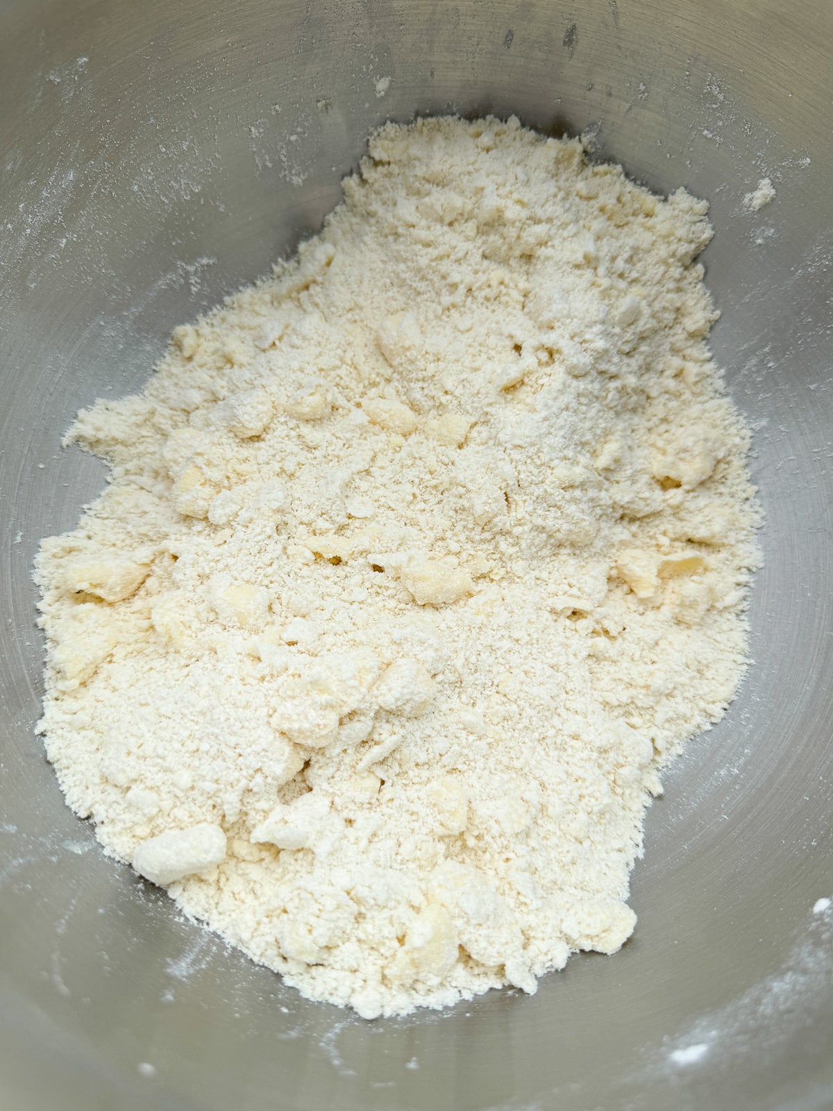 rubbing fats into flour for pie dough pastry
