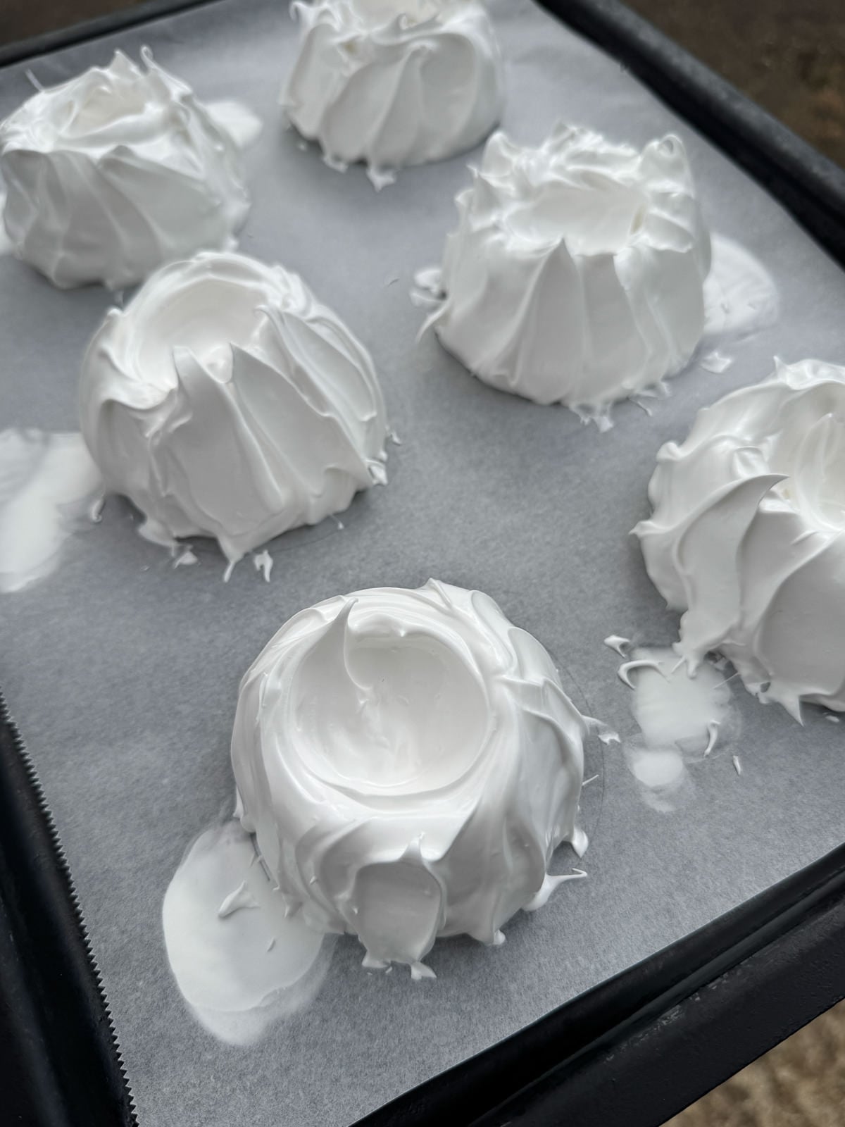 shaped meringues for pavlovas