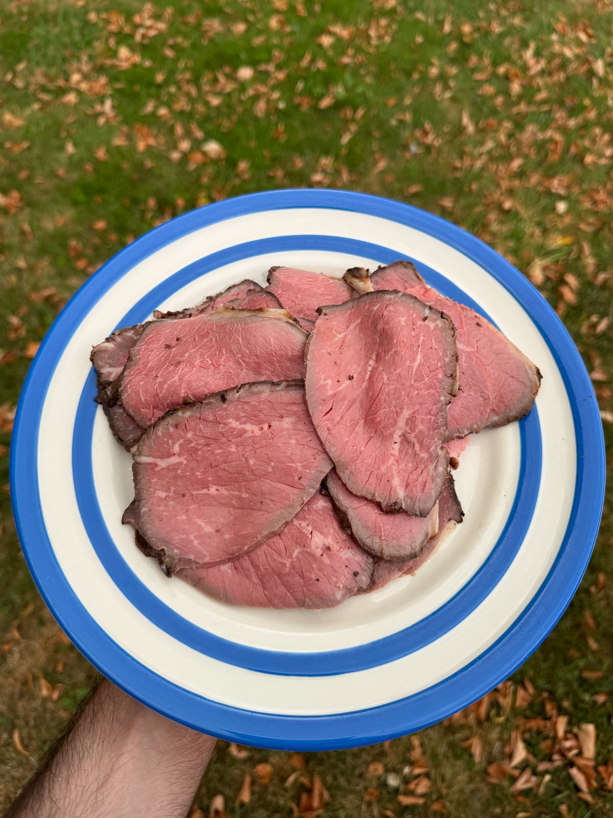 pink roast beef sliced