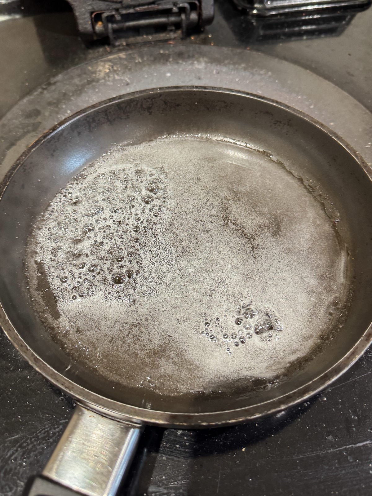 sugar syrup for crystallising nuts