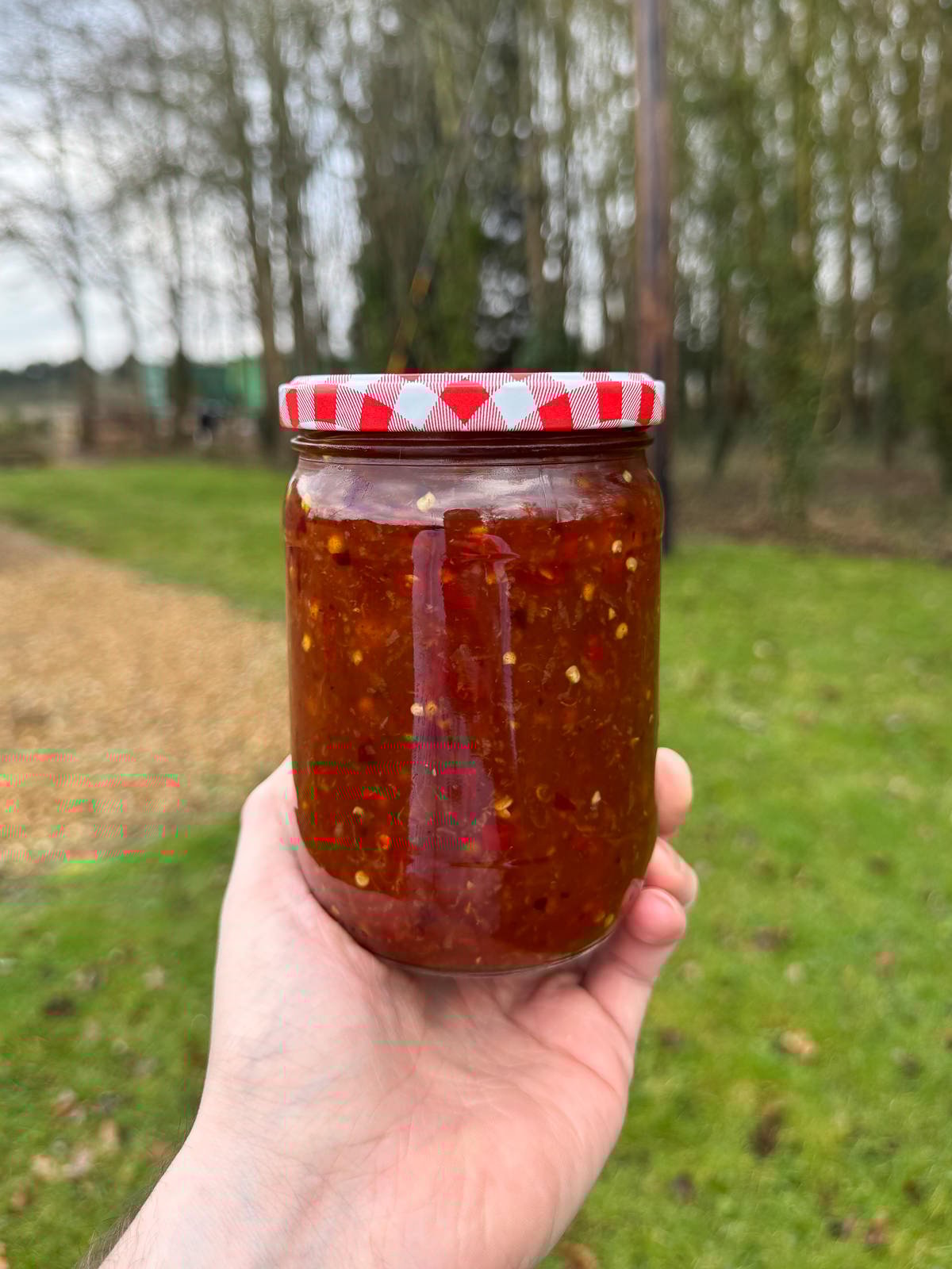 sweet chilli sauce in sterilised jar